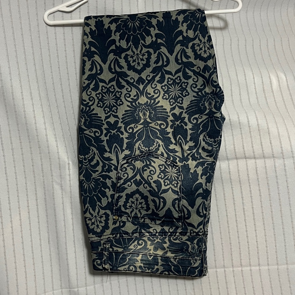 Sacred Virtue Sacred Jegging, Blue on Blue pattern, Front & Back Pockets sz 15Jr